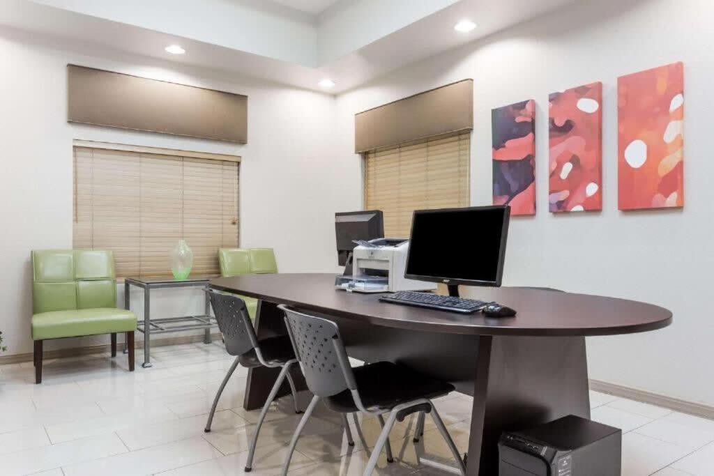 Chandler Promo 1Bd 1Ba Buitenkant foto