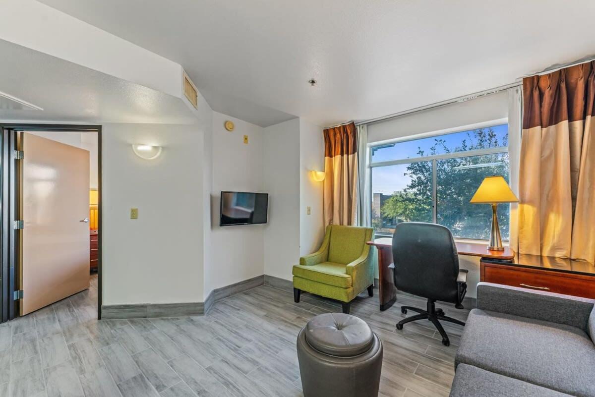 Chandler Promo 1Bd 1Ba Buitenkant foto